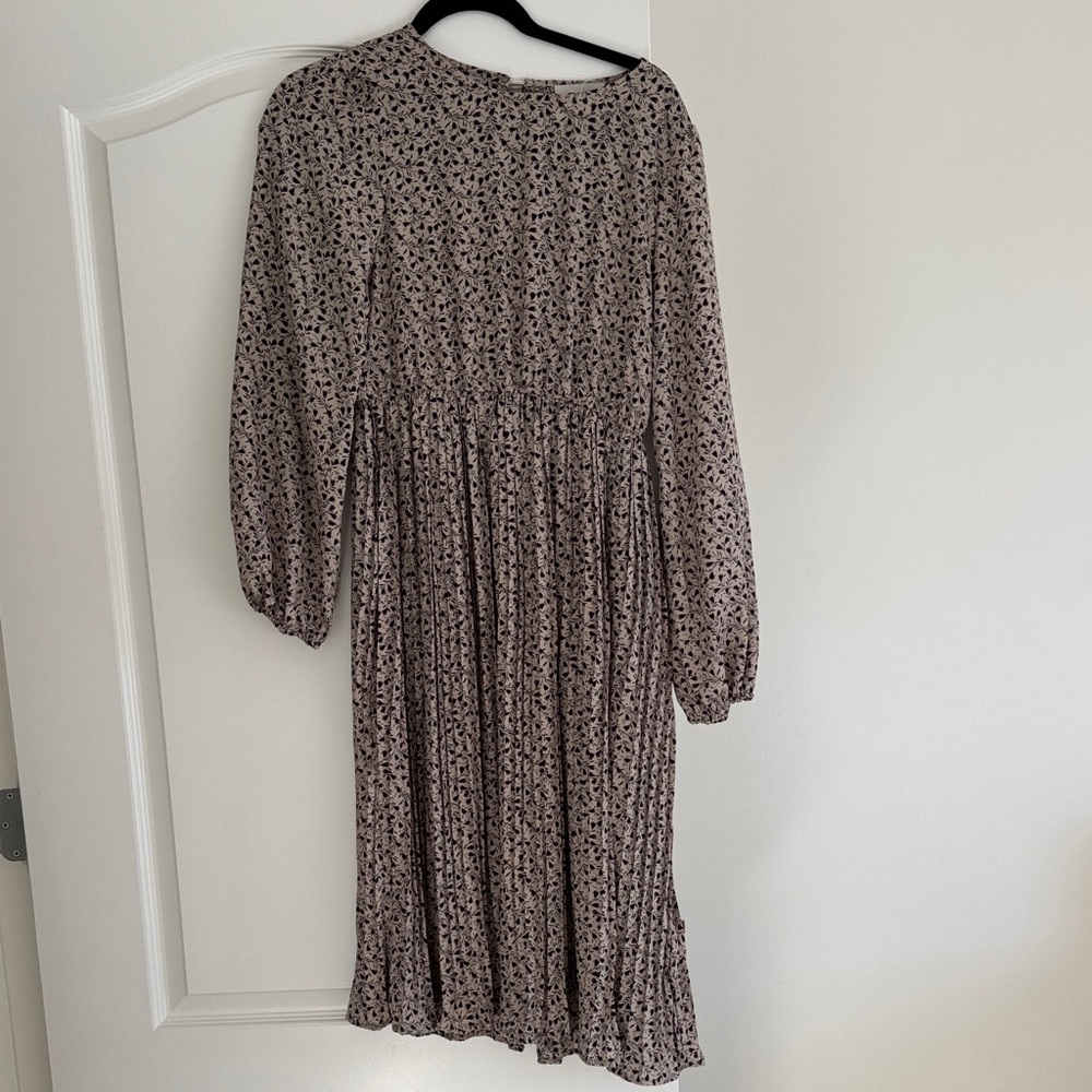 Hayden Black and Gray Long Sleeve Dress